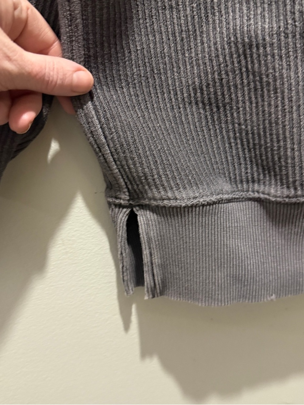 Aerie Big Chill Textured Crew Sweatshirt - Charcoal Grey - Picture 4 of 5